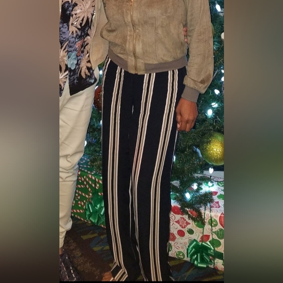 Vince Camuto Striped Pants size 8 - Picture 7 of 7